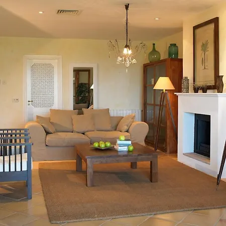 Villa Olivers Antibes 度假居