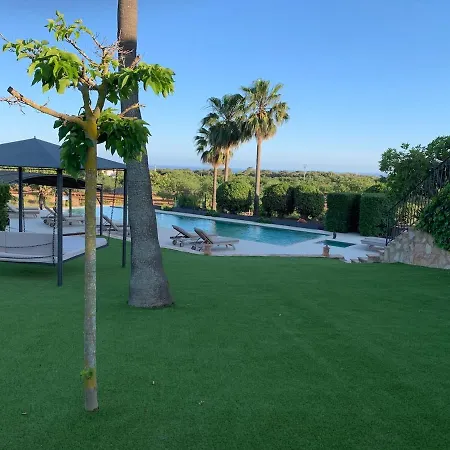 Villa Olivers Antibes 度假居 *